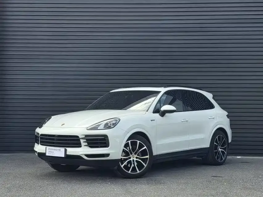 Porsche Cayenne Hybrid — фото 1