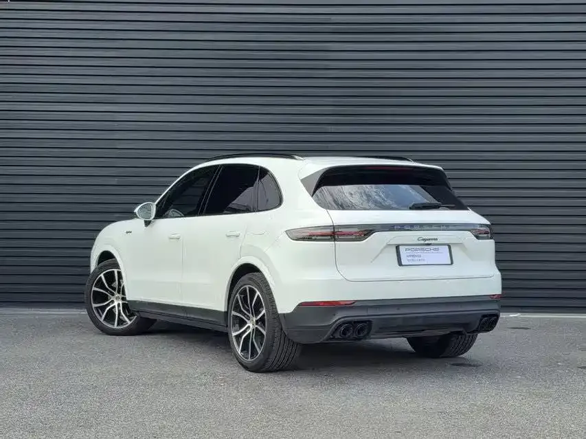 Porsche Cayenne Hybrid — фото 4