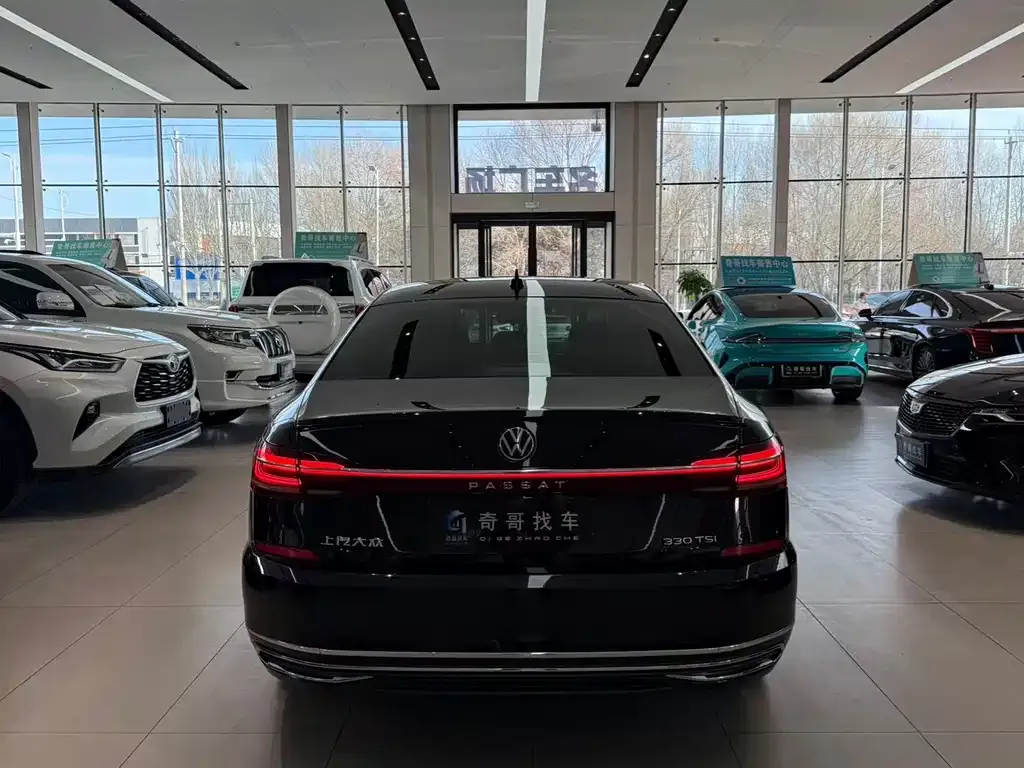 Volkswagen Passat — фото 2
