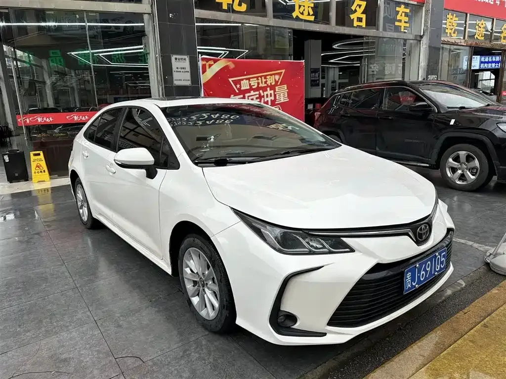 Toyota Corolla — фото 2