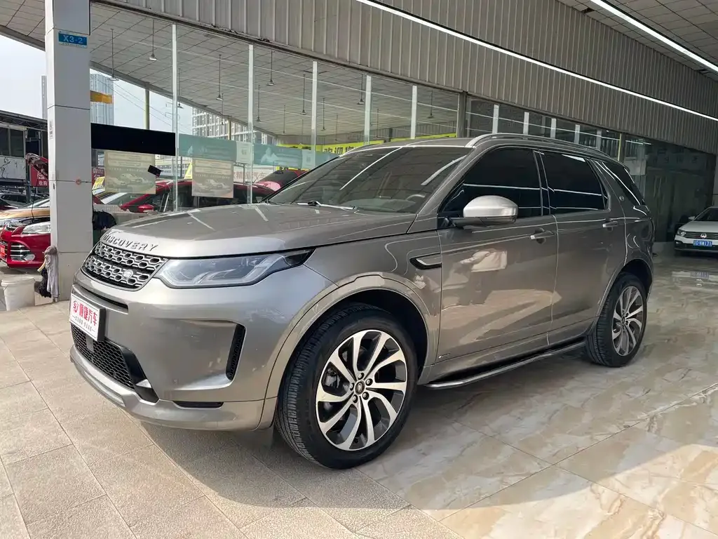 Land Rover Discovery Sport — фото 1