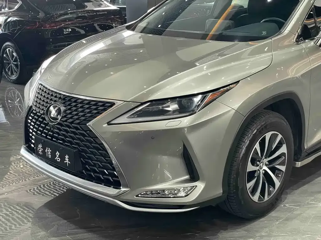 Lexus RX — фото 7