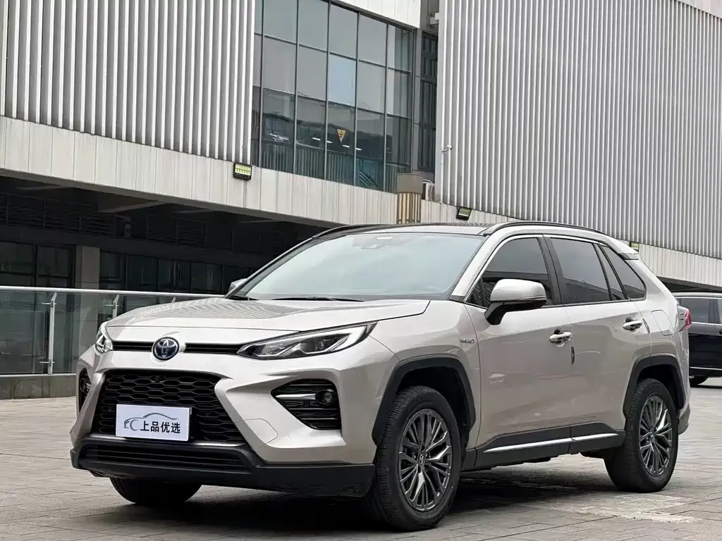 Toyota Wildlander — фото 1