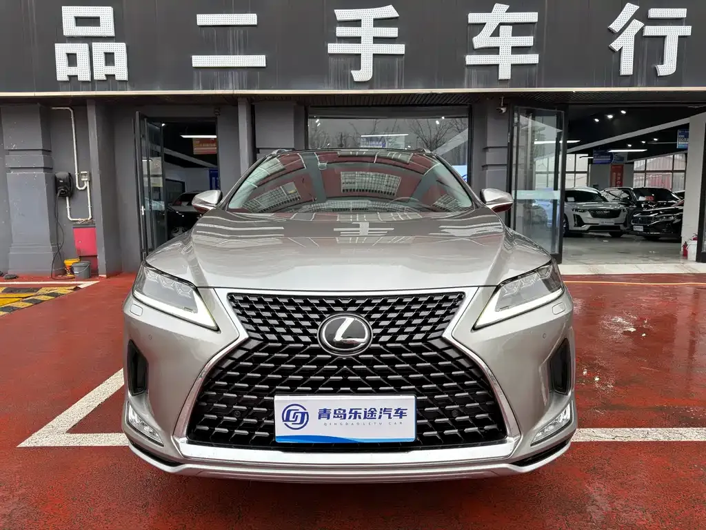 Lexus RX — фото 1