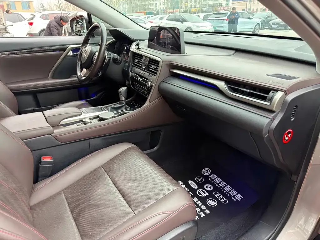 Lexus RX — фото 10