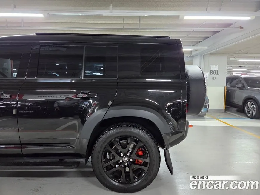 Land Rover Defender — фото 9