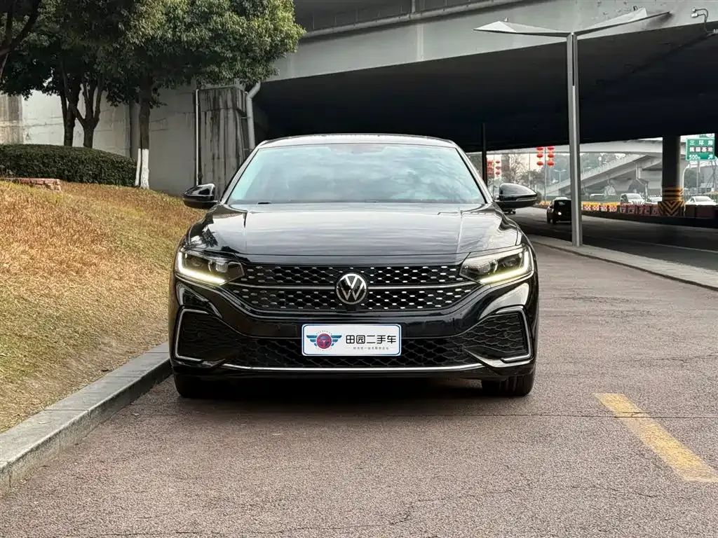 Volkswagen Passat — фото 8