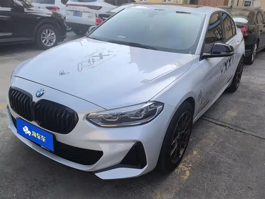 BMW 1 Series — фото 1