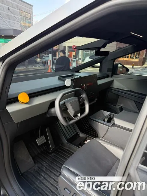 Tesla Cybertruck — фото 4