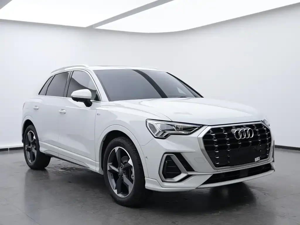Audi Q3 — фото 8