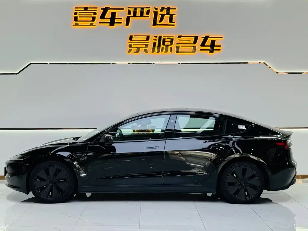 Tesla Model 3 — фото 5