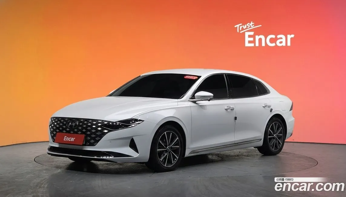 Hyundai Grandeur — фото 1