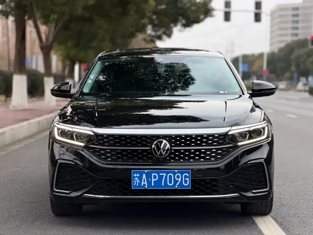 Volkswagen Passat — фото 2
