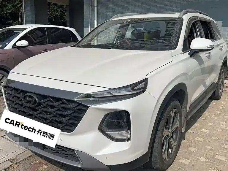 Hyundai Santa Fe — фото 1