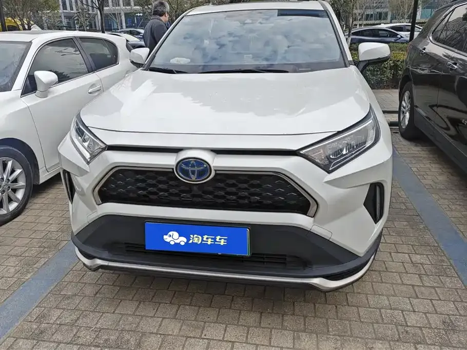 Toyota RAV4 Prime — фото 7