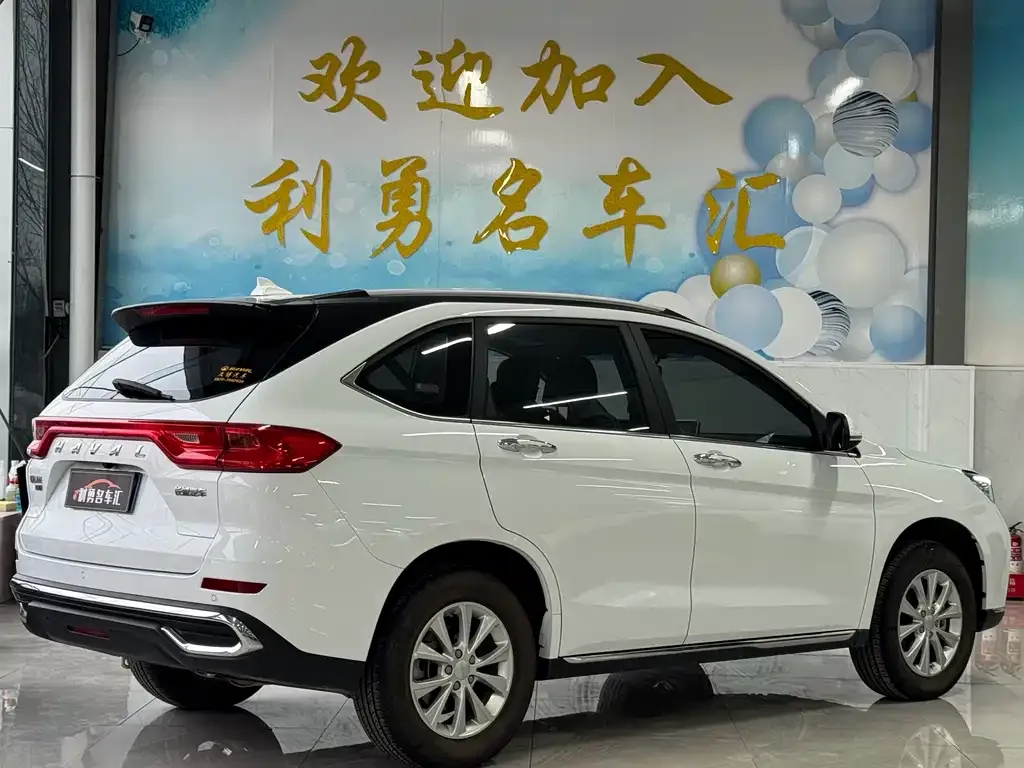 Haval M6 — фото 7