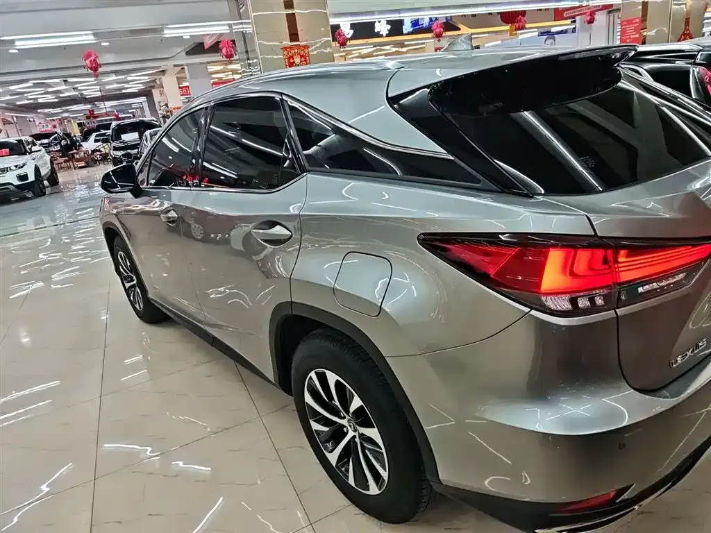 Lexus RX — фото 5
