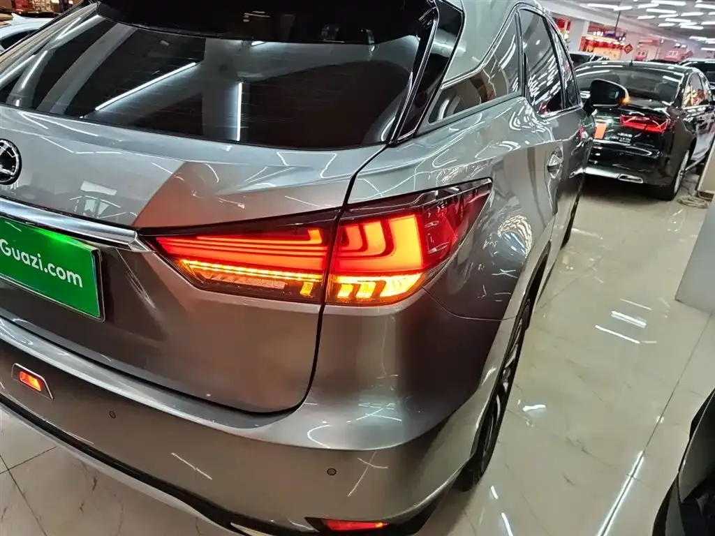 Lexus RX — фото 10