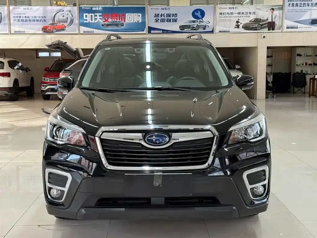 Subaru Forester — фото 2