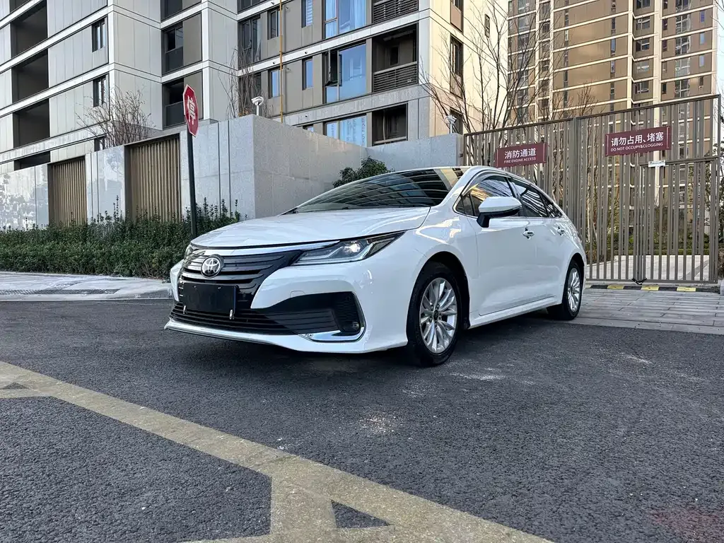 Toyota Allion — фото 1