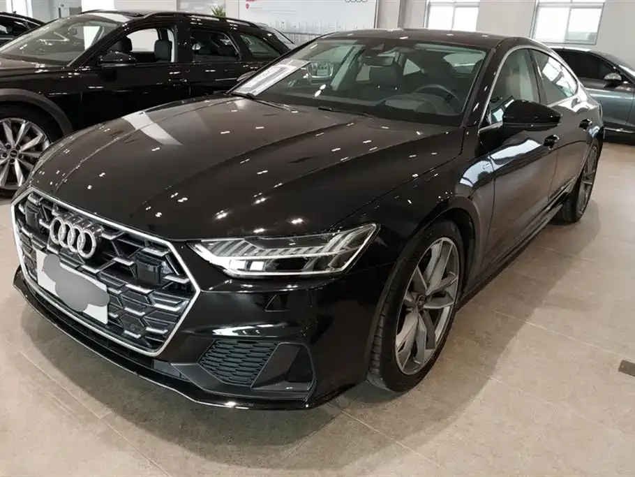 Audi A7 — фото 1