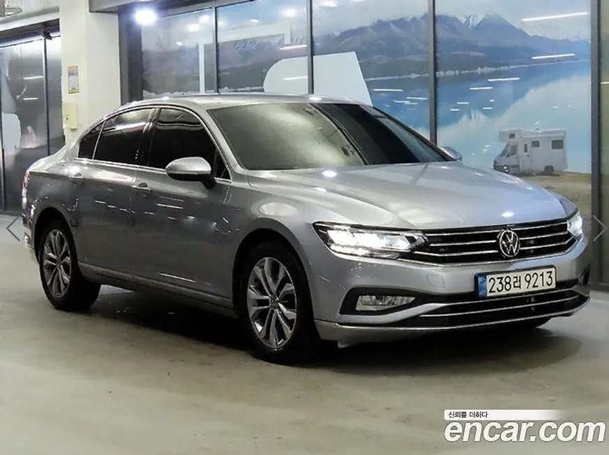 Volkswagen Passat — фото 1