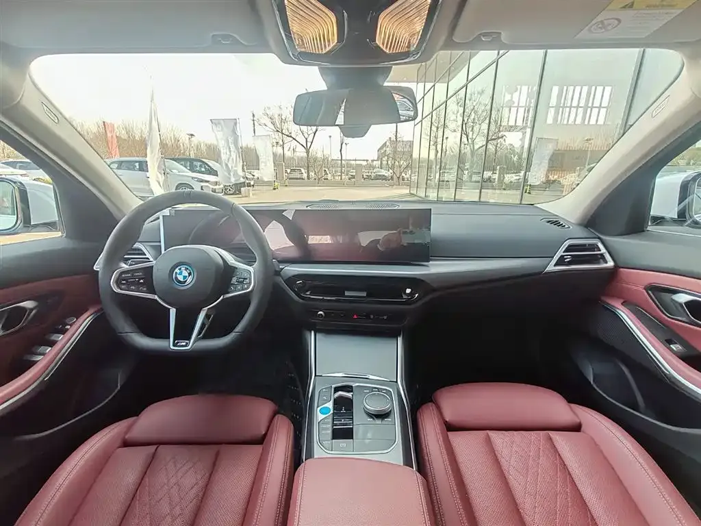 BMW i3 — фото 10