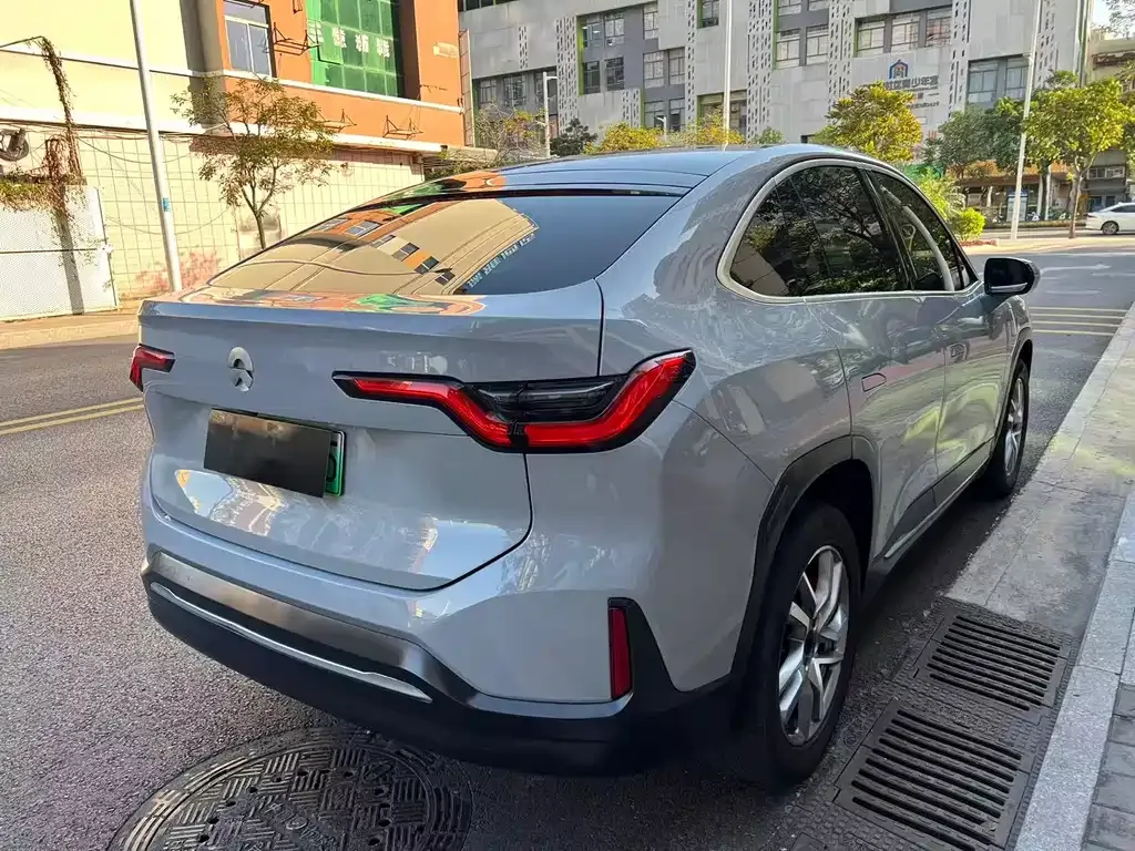 NIO EC6 — фото 10
