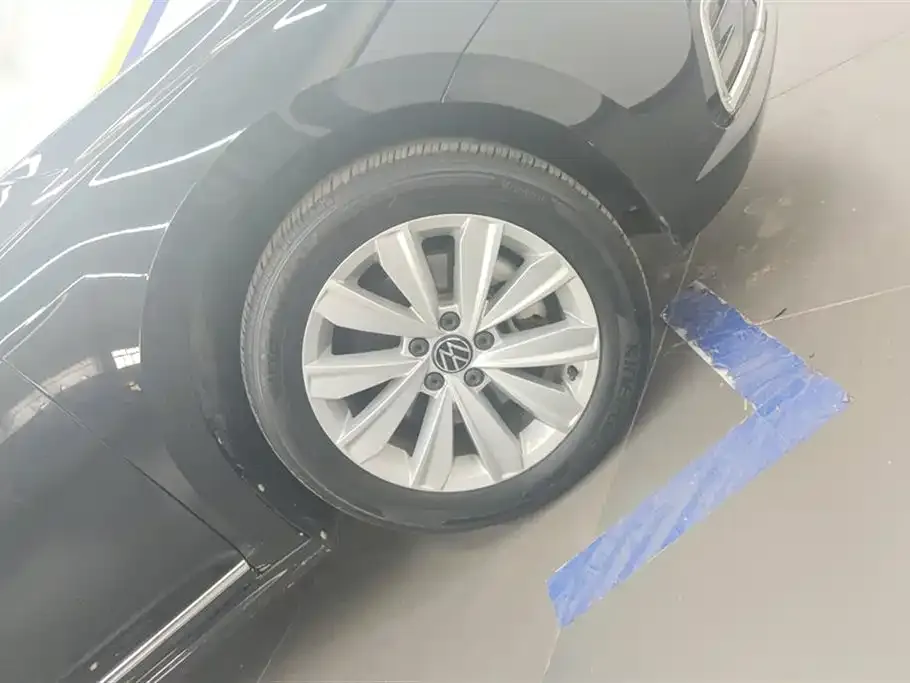 Volkswagen Passat — фото 3