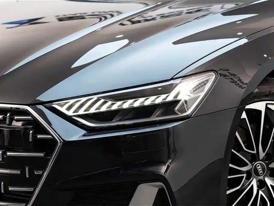 Audi A7L — фото 5
