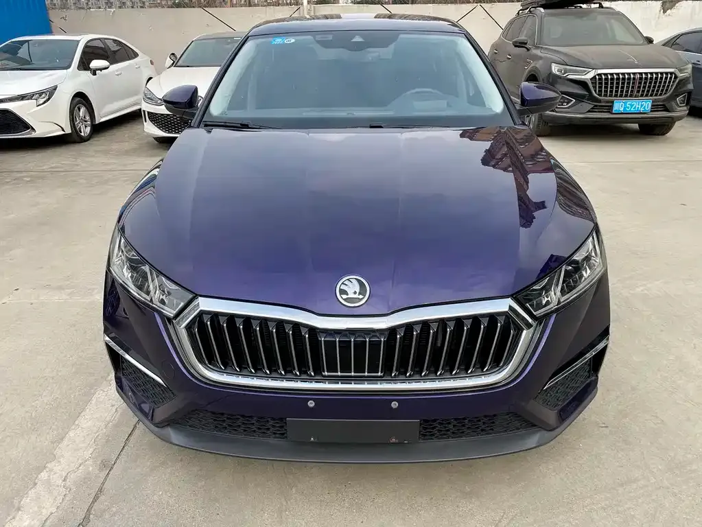 Skoda Octavia — фото 1