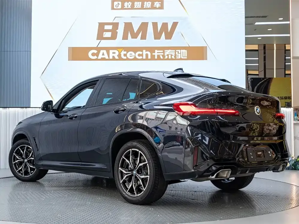 BMW X4 — фото 9