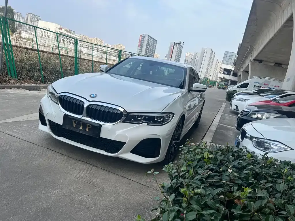 BMW 3 Series — фото 1