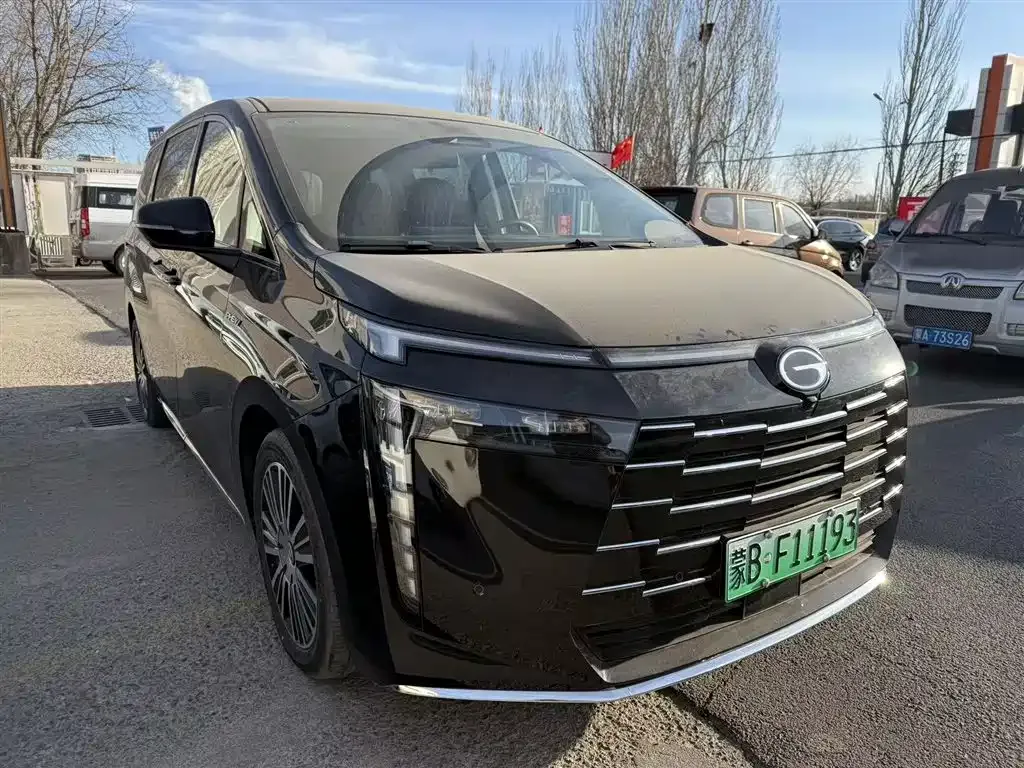 GAC Motor E8 Hybrid — фото 4
