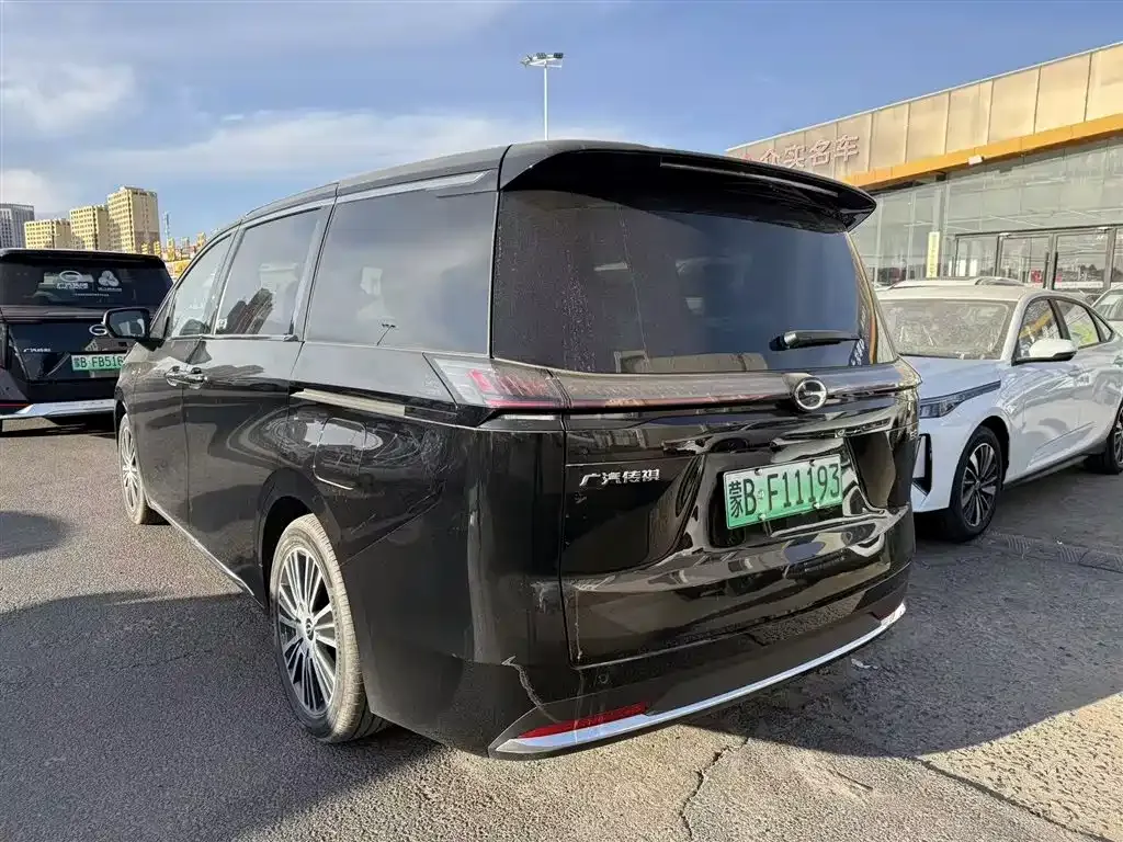 GAC Motor E8 Hybrid — фото 10