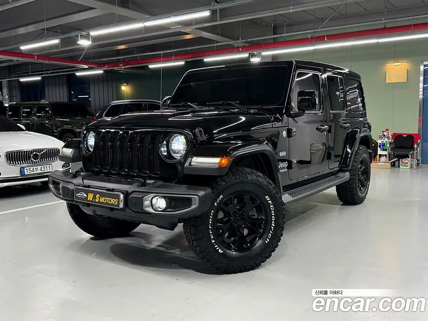 Jeep Wrangler — фото 1