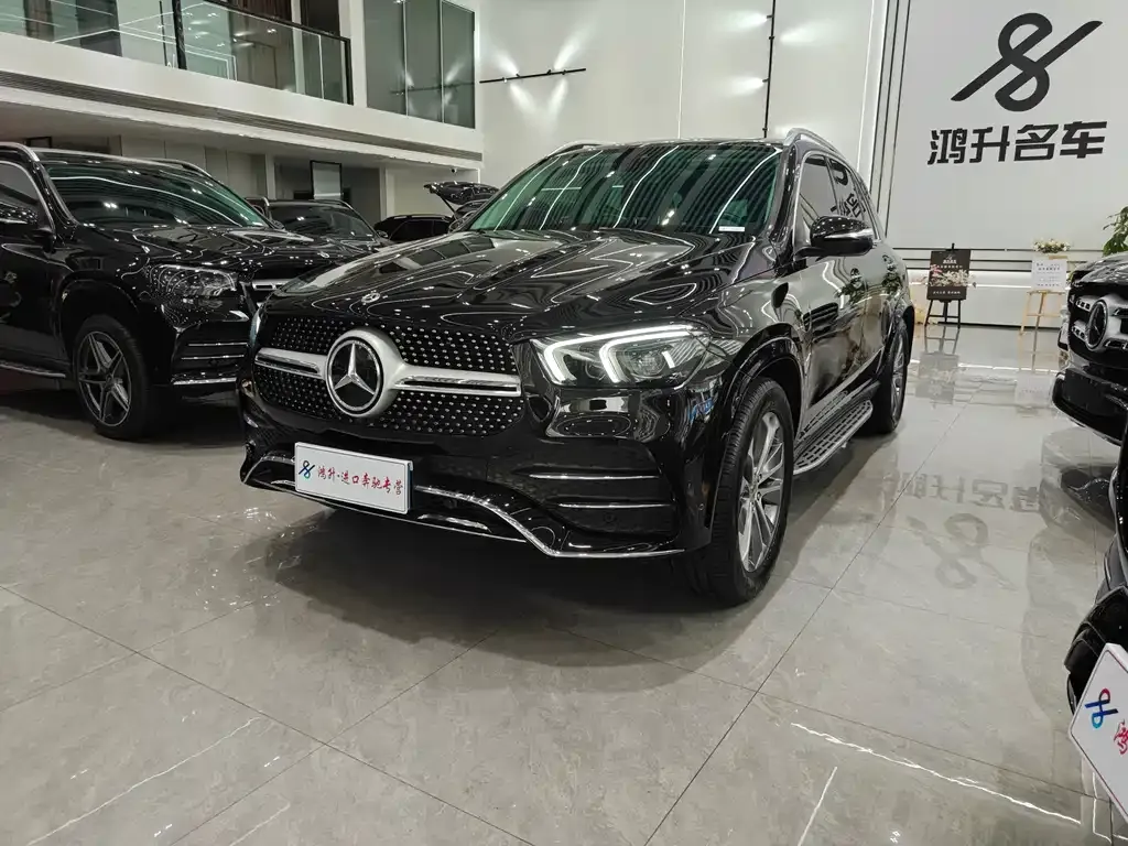 Mercedes-Benz GLE — фото 1