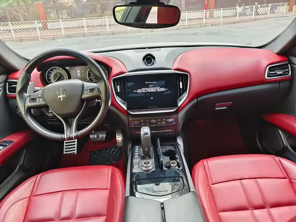 Maserati Ghibli — фото 4