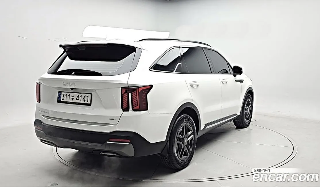Kia Sorento — фото 7