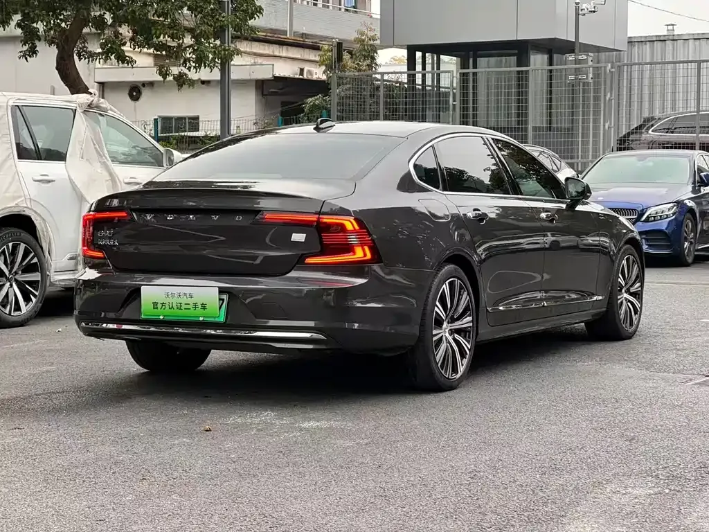 Volvo S90 PHEV — фото 7