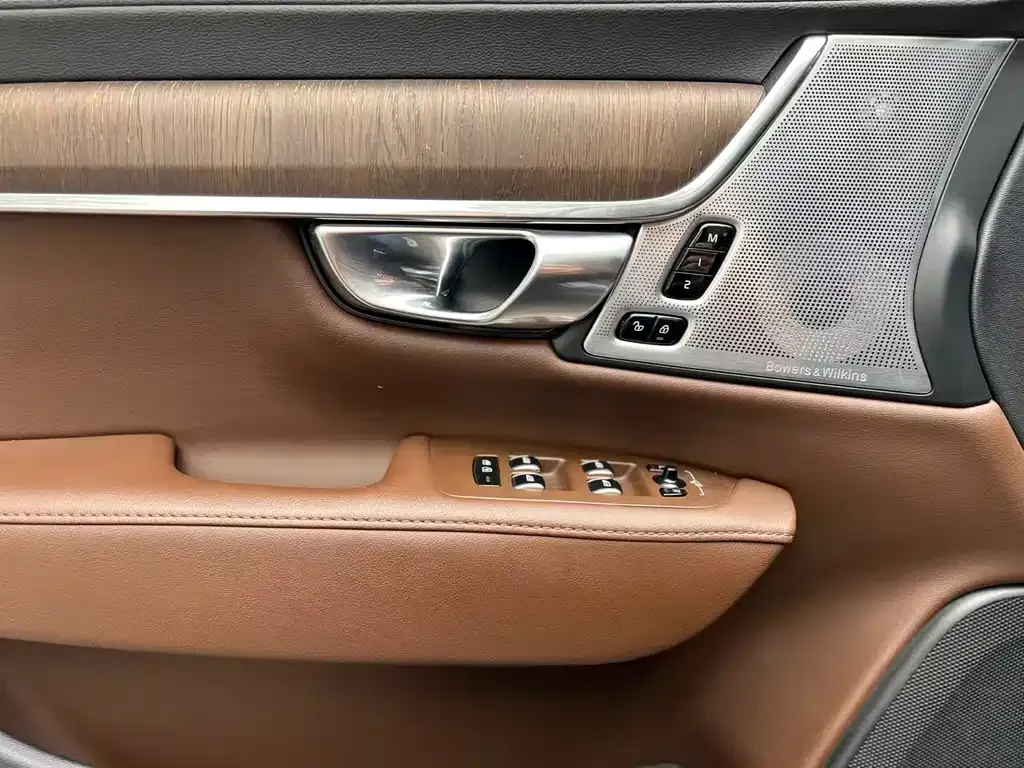 Volvo S90 PHEV — фото 6