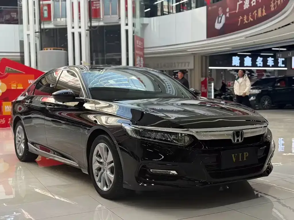 Honda Accord — фото 5