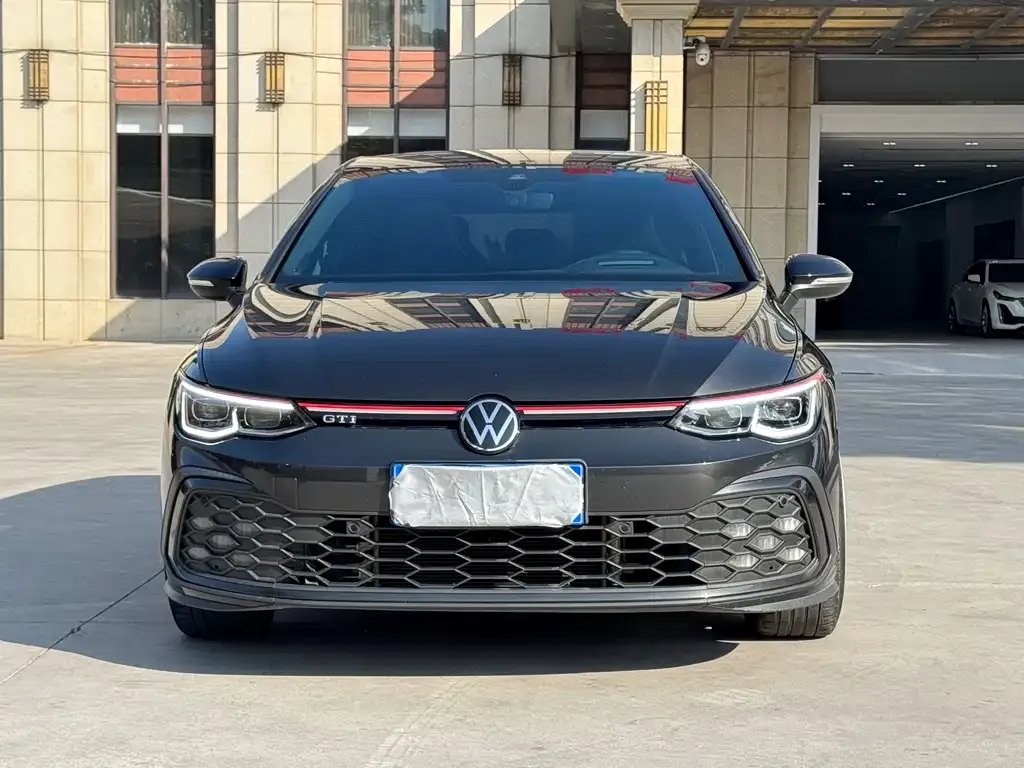 Volkswagen Golf GTI — фото 3