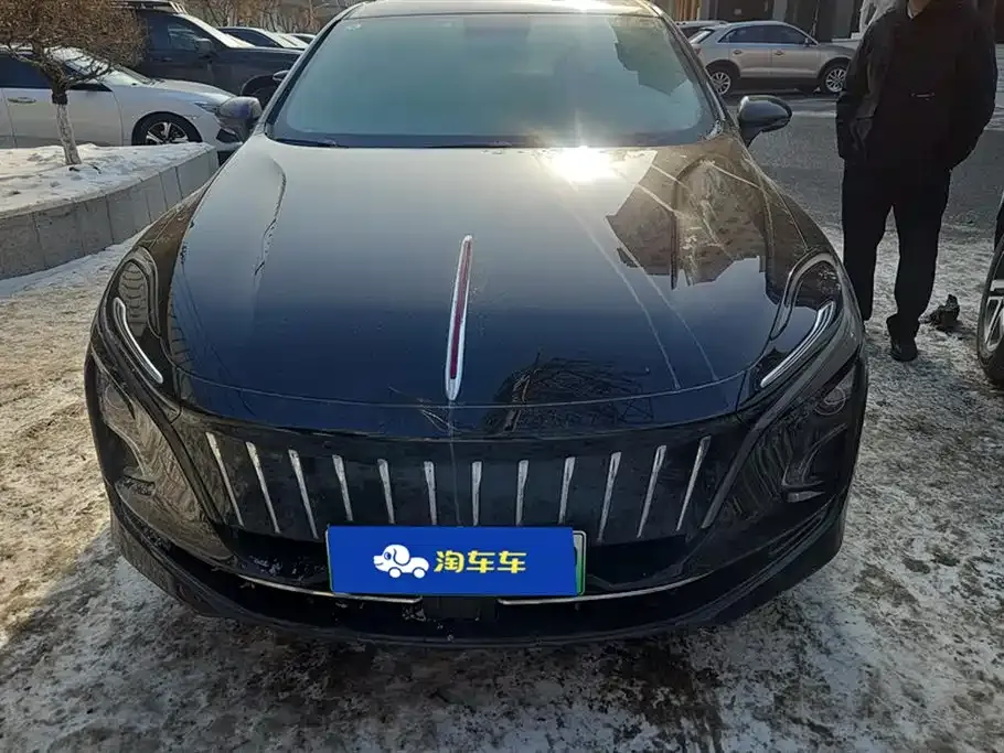 Hongqi E-QM5 — фото 2