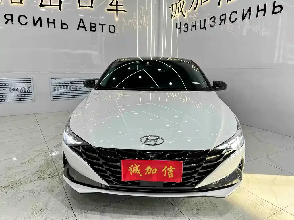 Hyundai Elantra — фото 6