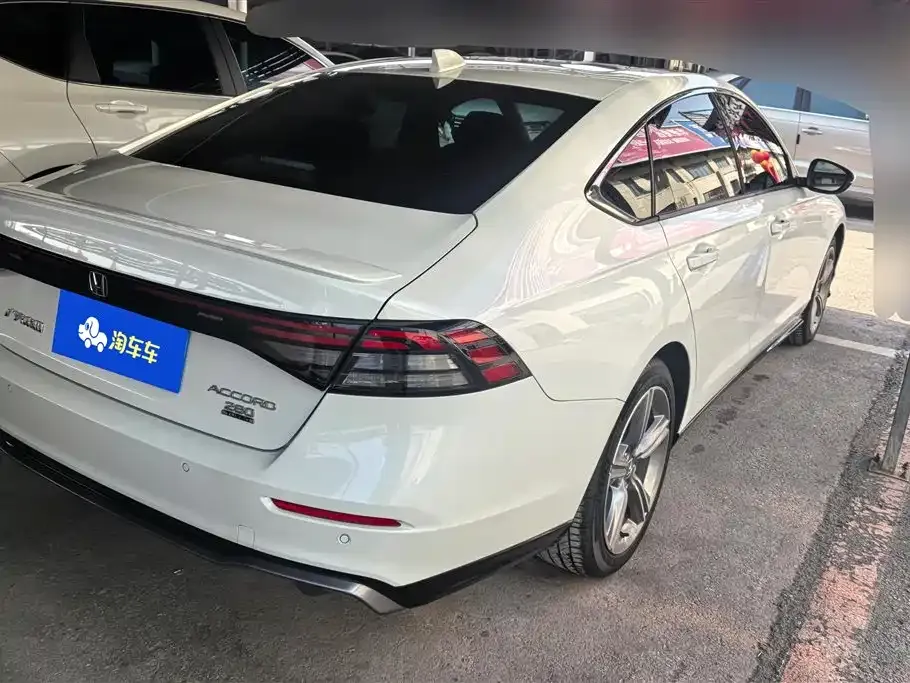 Honda Accord — фото 3