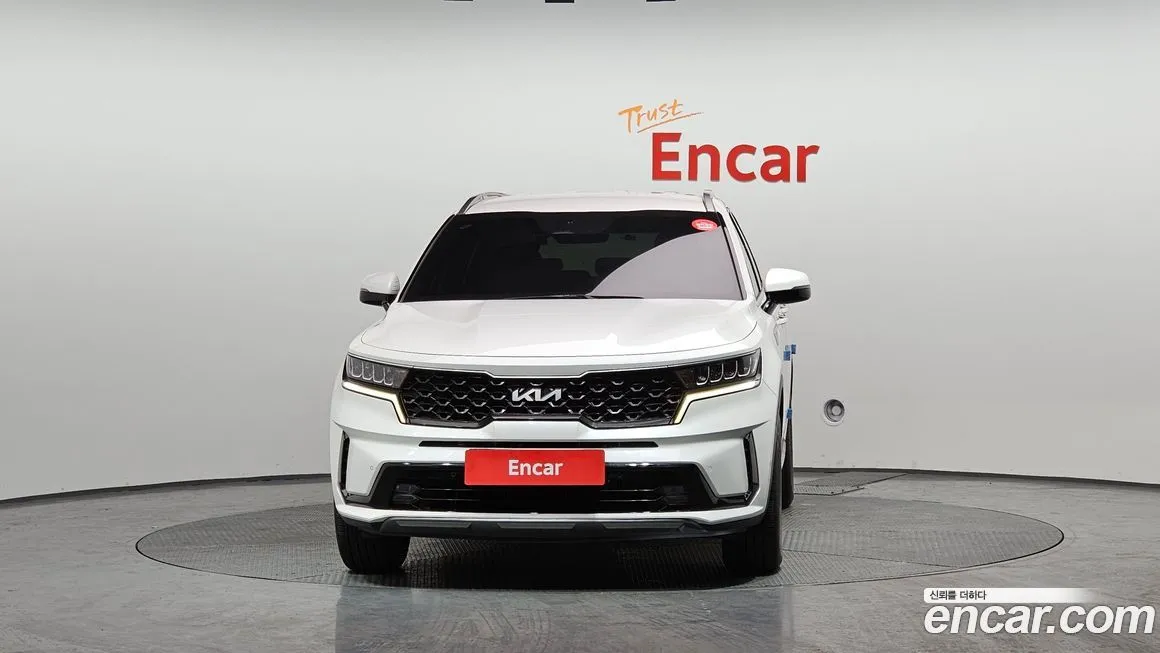 Kia Sorento — фото 10