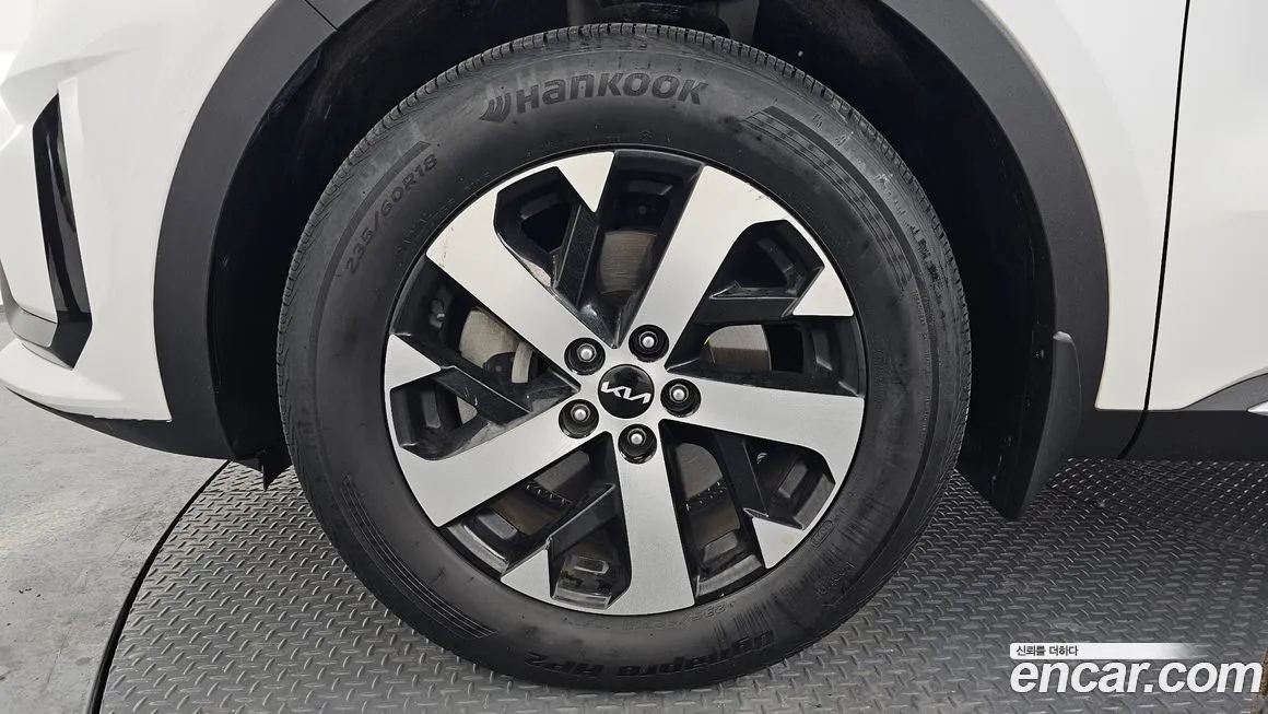 Kia Sorento — фото 5