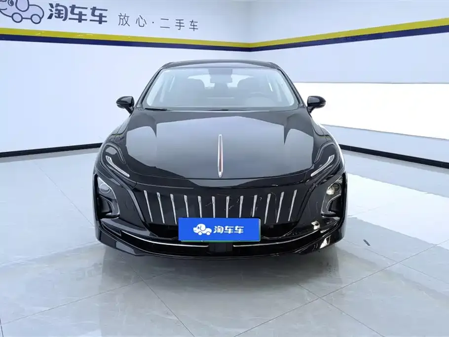 Hongqi E-QM5 — фото 4