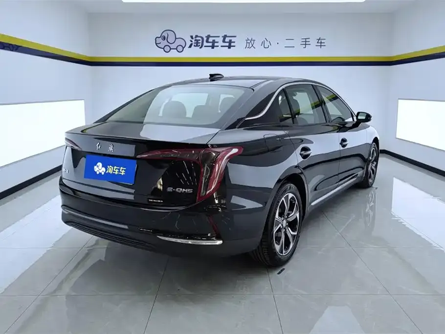 Hongqi E-QM5 — фото 6